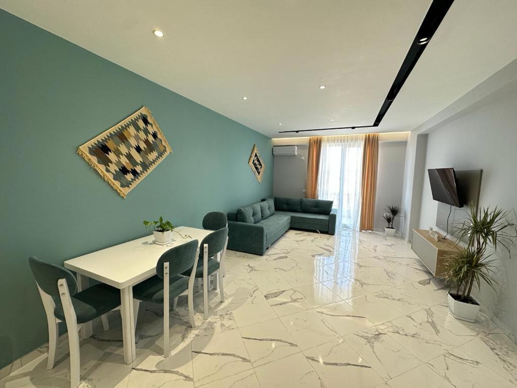 Trea Accomodations Вльора Екстер'єр фото