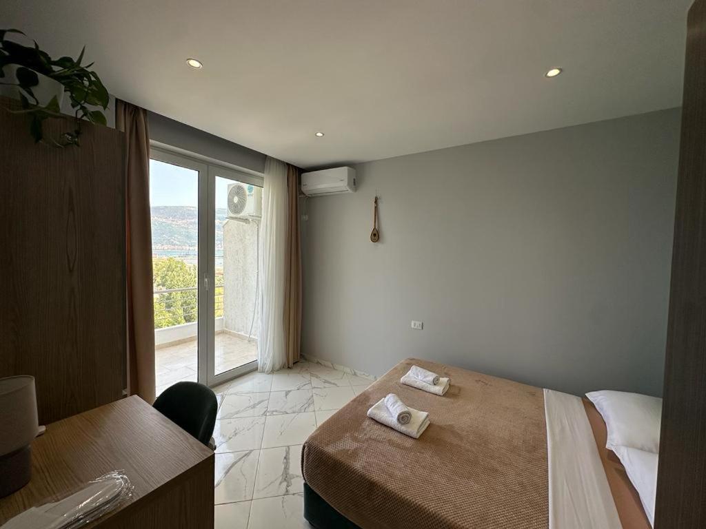 Trea Accomodations Вльора Екстер'єр фото